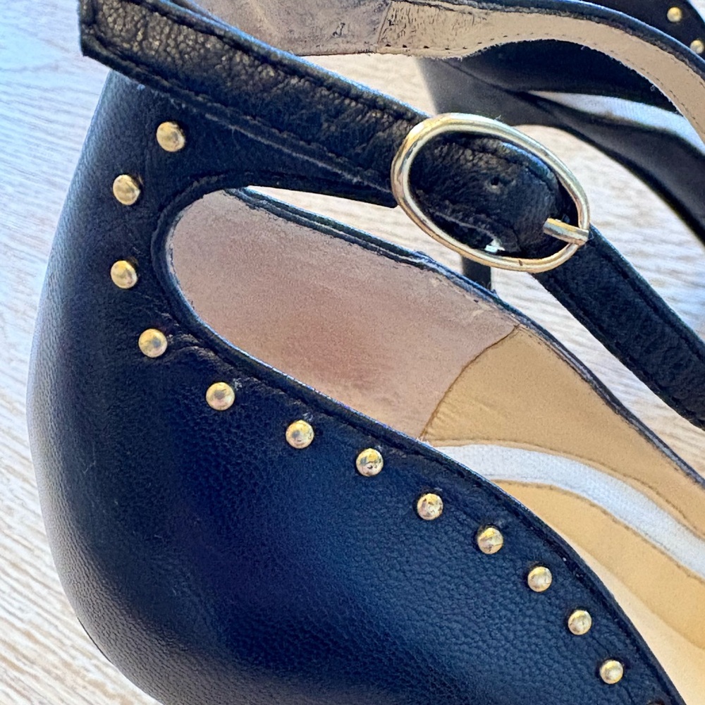 Black and Gold Studded Heels - Picture 4 of 10